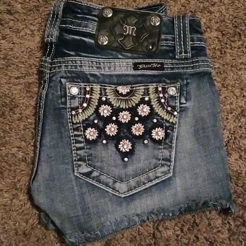 Miss Me Shorts